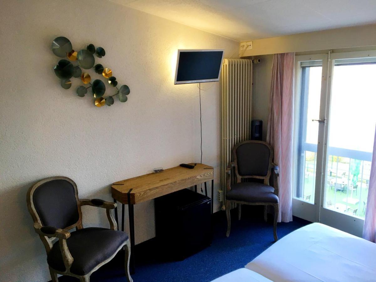 Hotel Restaurant De La Plage Gland Exteriör bild